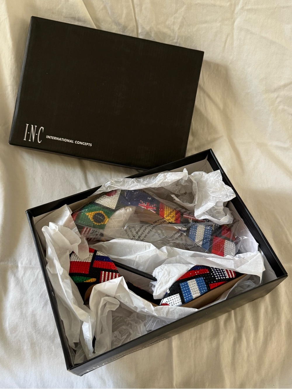INC International Concepts Colorful Flag Kenjay D'Orsay Heels, Size 8.5 - Picture 2 of 11